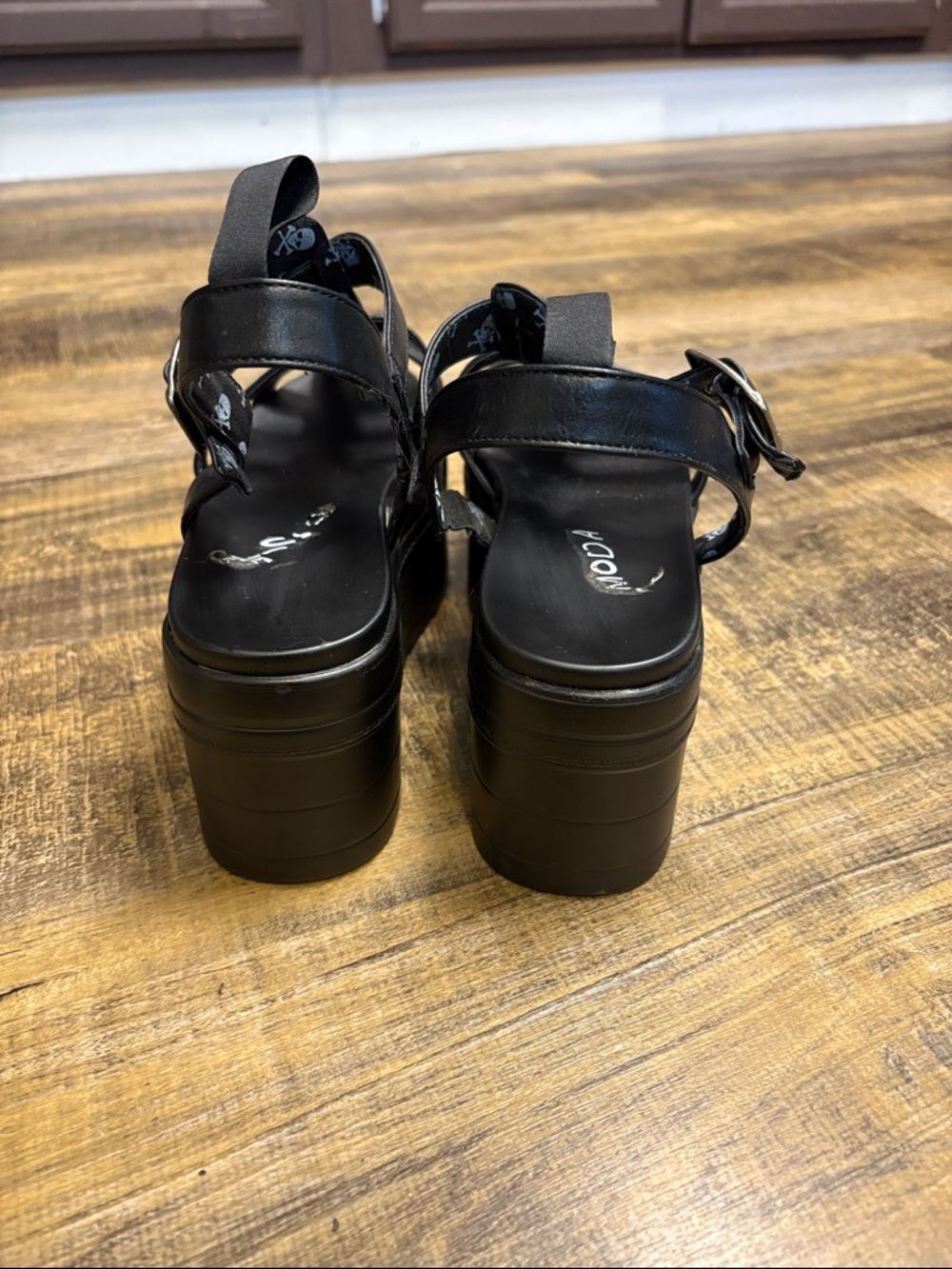 LAMODA Platform Sandals - Picture 5 of 5